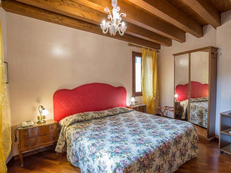 Hotel Piccola Fenice Venecia