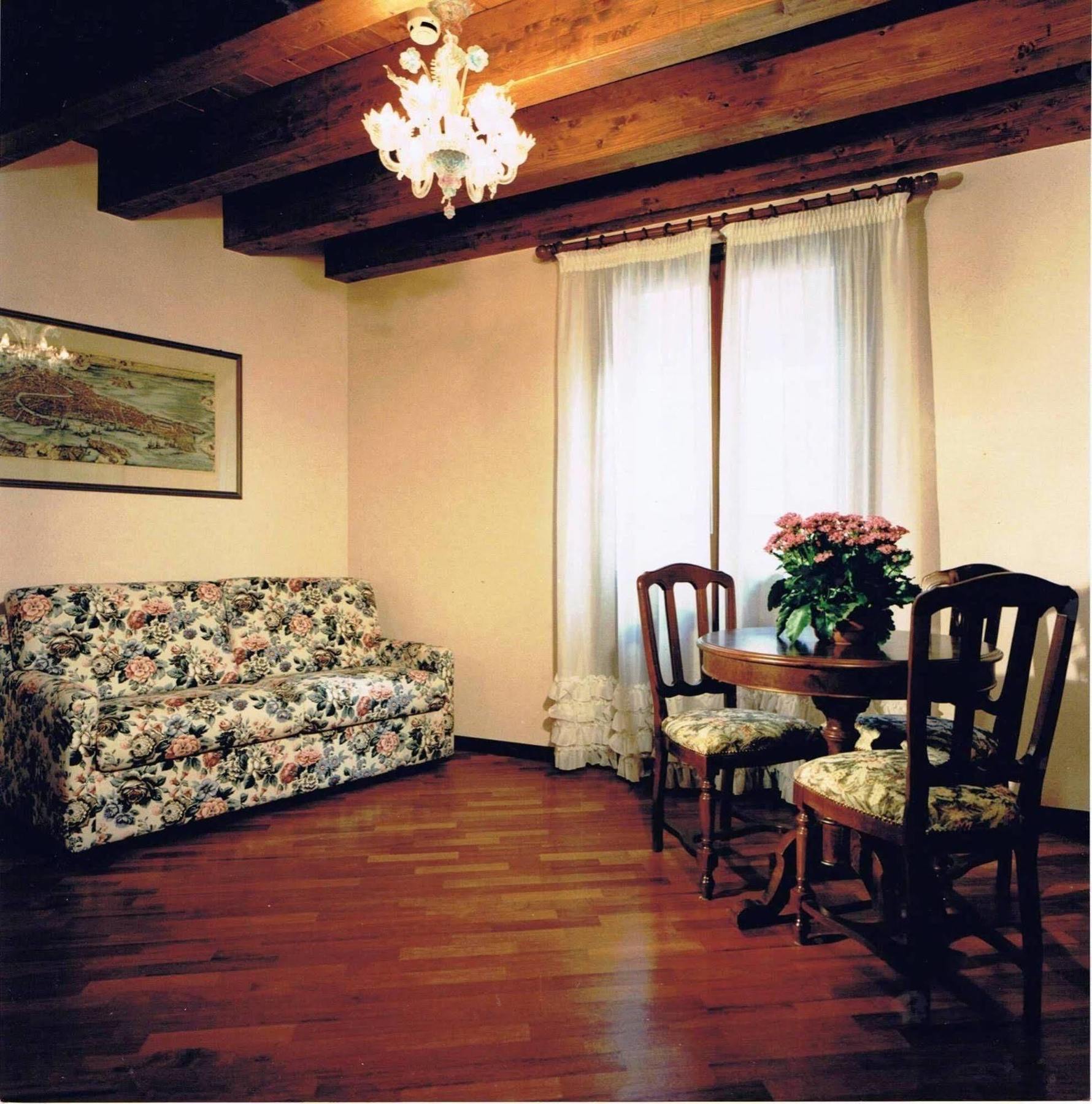 Hotel Piccola Fenice Venecia